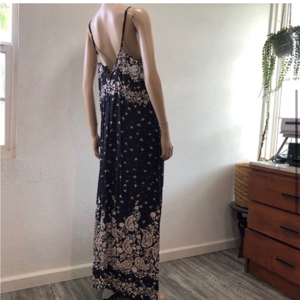 Billabong Navy and Cream Maxi Dress - Picture 7 of 16